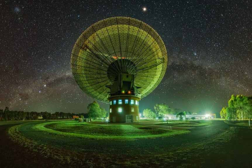 Gravitational Waves spreading across the Universe