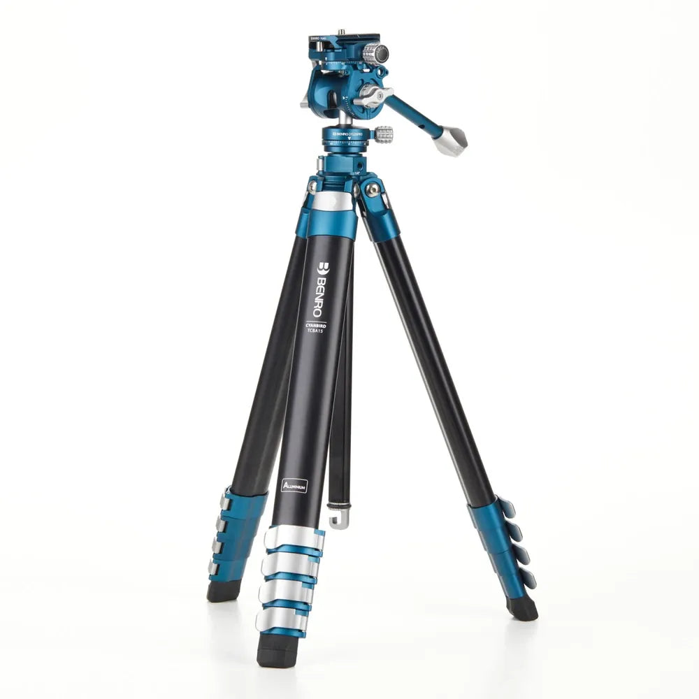 Benro Cyanbird aluminium tripod with blue FS20PRO hybrid head and flip-lock legs